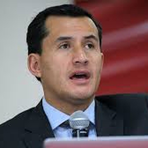 Enrique Osses (Instrutor da FIFA e ex-presidente do Comitê de Arbitragem da Federação Chilena de Futebol Diretor de Instrução da Comissão de Árbitros do México)
